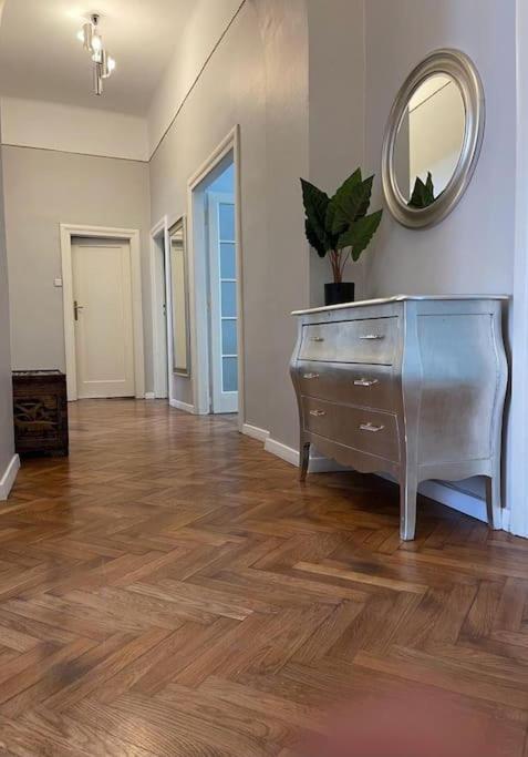 Florianska Grand Apartment 2 Krakov Exteriér fotografie